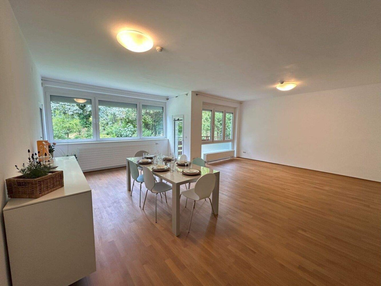 3-salle Appartement à Dobling, Austria No. 191026