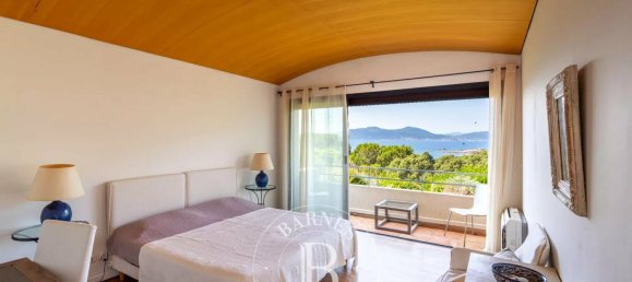 Вилла с 11 комнатами в Коти-Кьявари, Франция № 213879 15