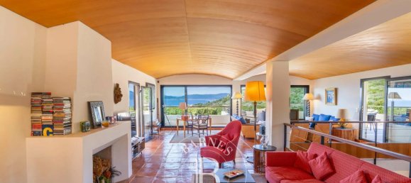 Вилла с 11 комнатами в Коти-Кьявари, Франция № 213879 2