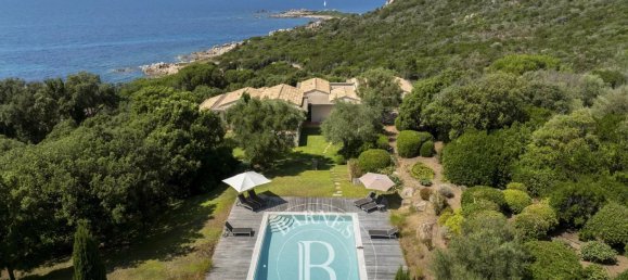 Вилла с 11 комнатами в Коти-Кьявари, Франция № 213879 21