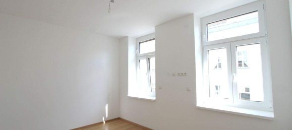 2 rooms Apartment in Rudolfsheim-Funfhaus, Austria No. 242341 3