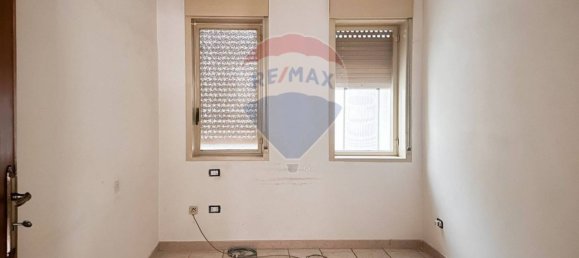 5 rooms Apartment in Messina, Italy No. 53504 5