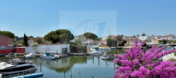 3 bedrooms Apartment in Empuriabrava, Spain No. 161812 5