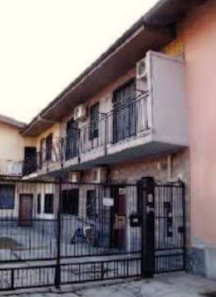 3 غرف نوم منزل في Robecchetto con Induno, Italy رقم 382895