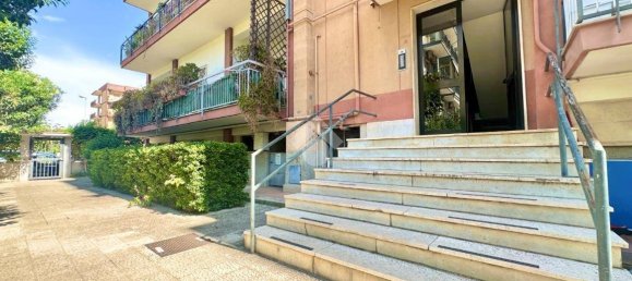 3 chambres Appartement à Bari, Italy No. 290981 2