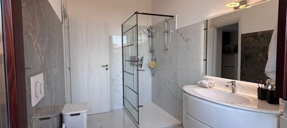 3 bedrooms Apartment in Muggiò, Italy No. 361161 22