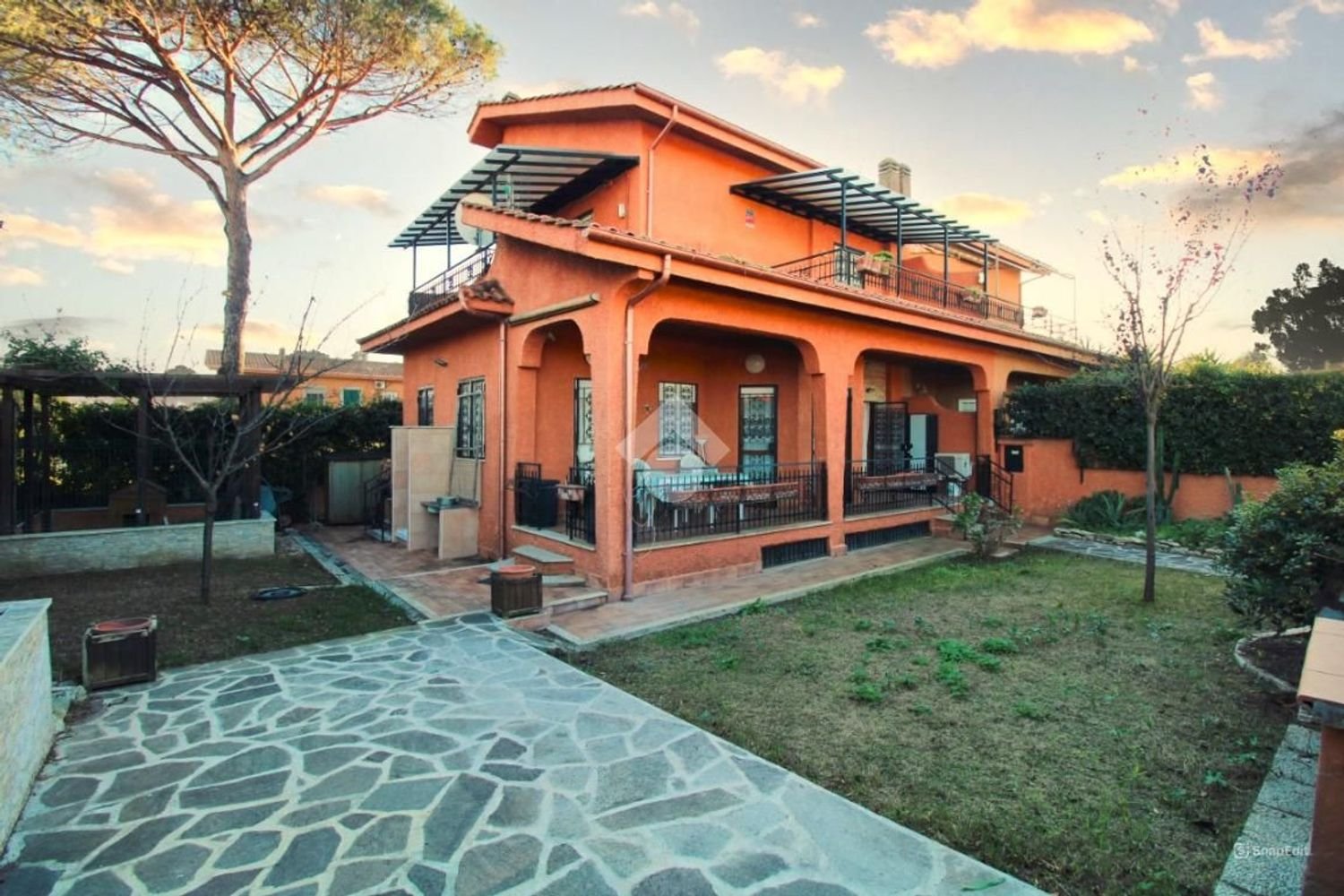 4غرفة فيلا في Ardea, Italy رقم 207880