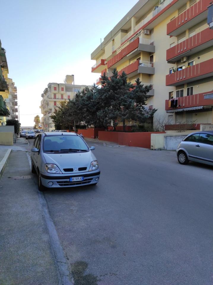  مرآب في Gallipoli, Italy 25متر مربع رقم 236514