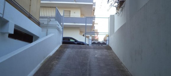  مرآب في Gallipoli, Italy 25متر مربع رقم 236514 6