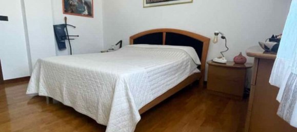 4 Schlafzimmer Doppelhaus in Pordenone, Italy, Nr. 378994 10