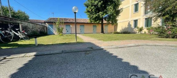 4 Schlafzimmer Doppelhaus in Pordenone, Italy, Nr. 378994 23