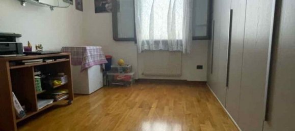 4 Schlafzimmer Doppelhaus in Pordenone, Italy, Nr. 378994 15