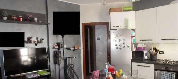 Apartamento de 3 habitaciónes en Carate Brianza, Italy No. 5291 3