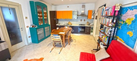 Квартира с 3 спальнями в Читтаделла, Италия № 358306 3