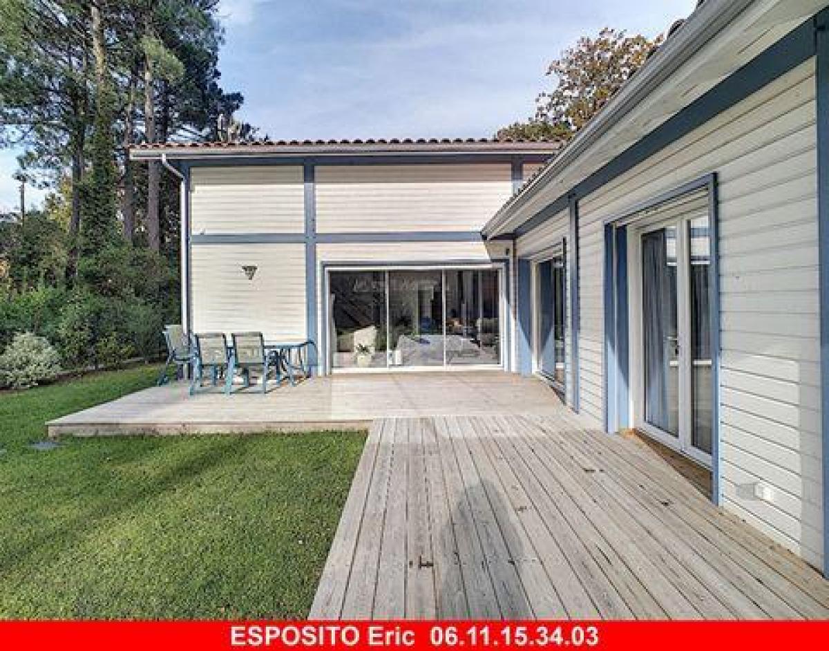 3 bedrooms House in Biscarrosse, France No. 8702