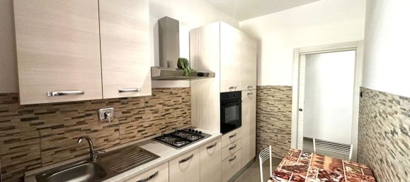 1 bedroom Apartment in Rome, Italy No. 310803 2