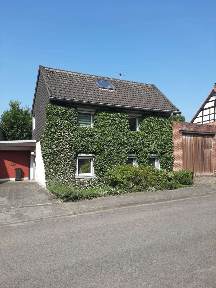 Casa de 4 dormitorios en Monchengladbach, Germany No. 244420