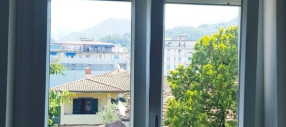 5 rooms Apartment in Massa, Italy No. 195698 2