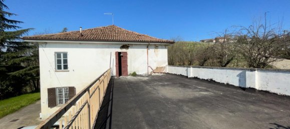 6 rooms House in Canelli, Italy No. 12875 14