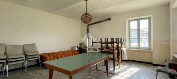 6 rooms House in Canelli, Italy No. 12875 3