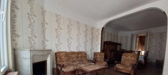 3 bedrooms House in Rebais, France No. 176562 3