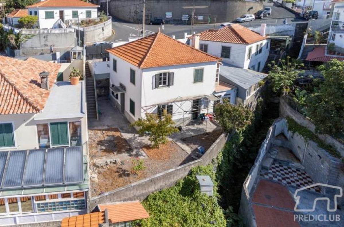 2 bedrooms Apartment in Funchal, Portugal No. 759