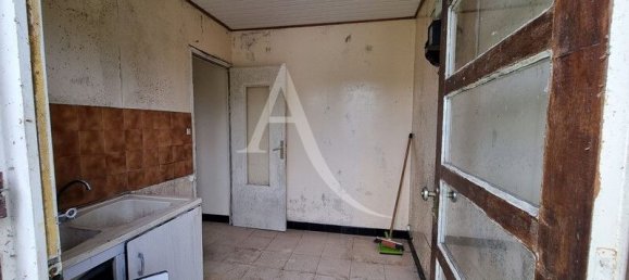 2 bedrooms House in Ecueille, France No. 63492 5