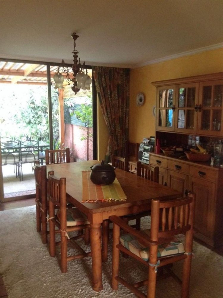 4 bedrooms House in Santiago, Chile No. 4284