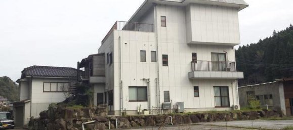 Studio in Oita, Japan No. 2361 2