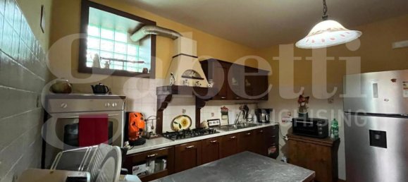7 rooms House in Alvignano, Italy No. 14897 6