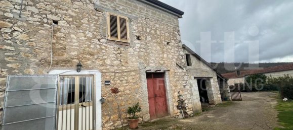 7 rooms House in Alvignano, Italy No. 14897 16