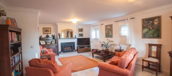 Villa de 4 dormitorios en Estepona, Spain No. 137148 25