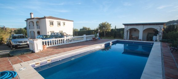 Villa de 4 dormitorios en Estepona, Spain No. 137148 20