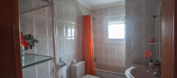 Villa de 4 dormitorios en Estepona, Spain No. 137148 10