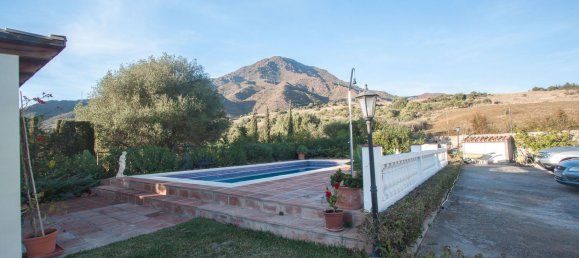 Villa de 4 dormitorios en Estepona, Spain No. 137148 16