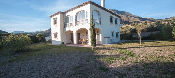 Villa de 4 dormitorios en Estepona, Spain No. 137148 19