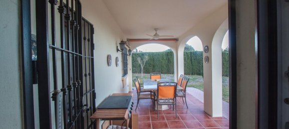Villa de 4 dormitorios en Estepona, Spain No. 137148 13