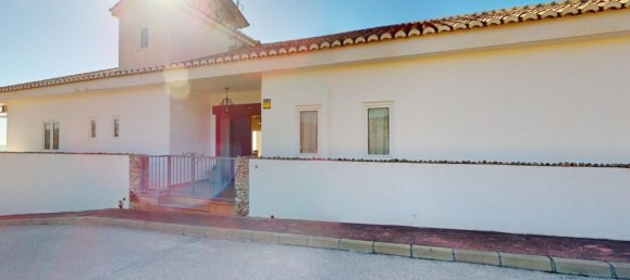 3 bedrooms Villa in Malaga, Spain No. 55133 8