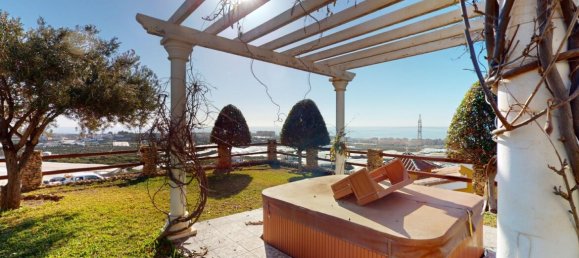 3 bedrooms Villa in Malaga, Spain No. 55133 4