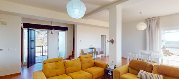 3 bedrooms Villa in Malaga, Spain No. 55133 10