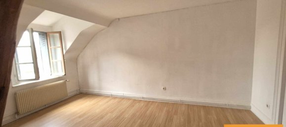 2 bedrooms Townhouse in Aubigny-sur-Nere, France No. 43835 4