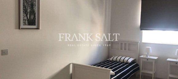 3 bedrooms Penthouse in Sliema, Malta No. 9534 4