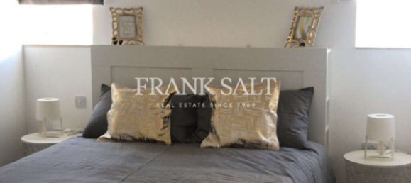 3 bedrooms Penthouse in Sliema, Malta No. 9534 2