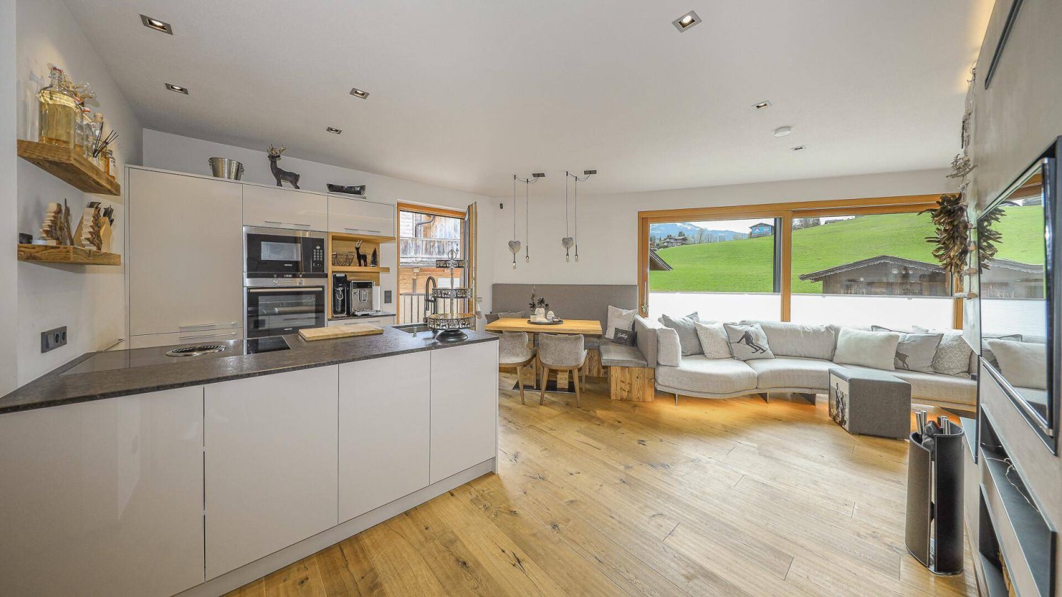 2 bedrooms Apartment in Kirchberg in Tirol, Austria No. 188036