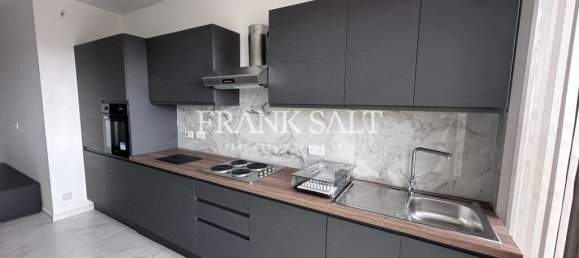 2 bedrooms Penthouse in Victoria, Malta No. 6142 9