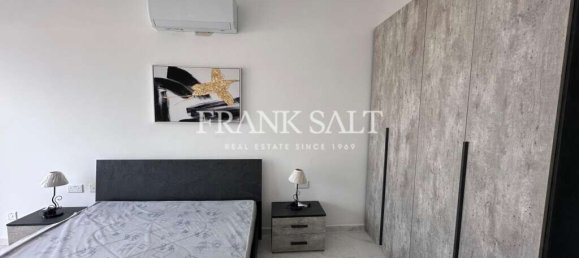 2 bedrooms Penthouse in Victoria, Malta No. 6142 2