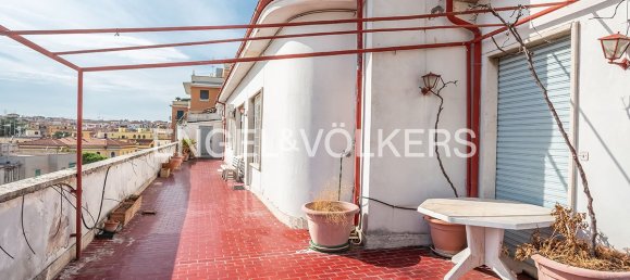 5 bedrooms Penthouse in Rome, Italy No. 127230 2