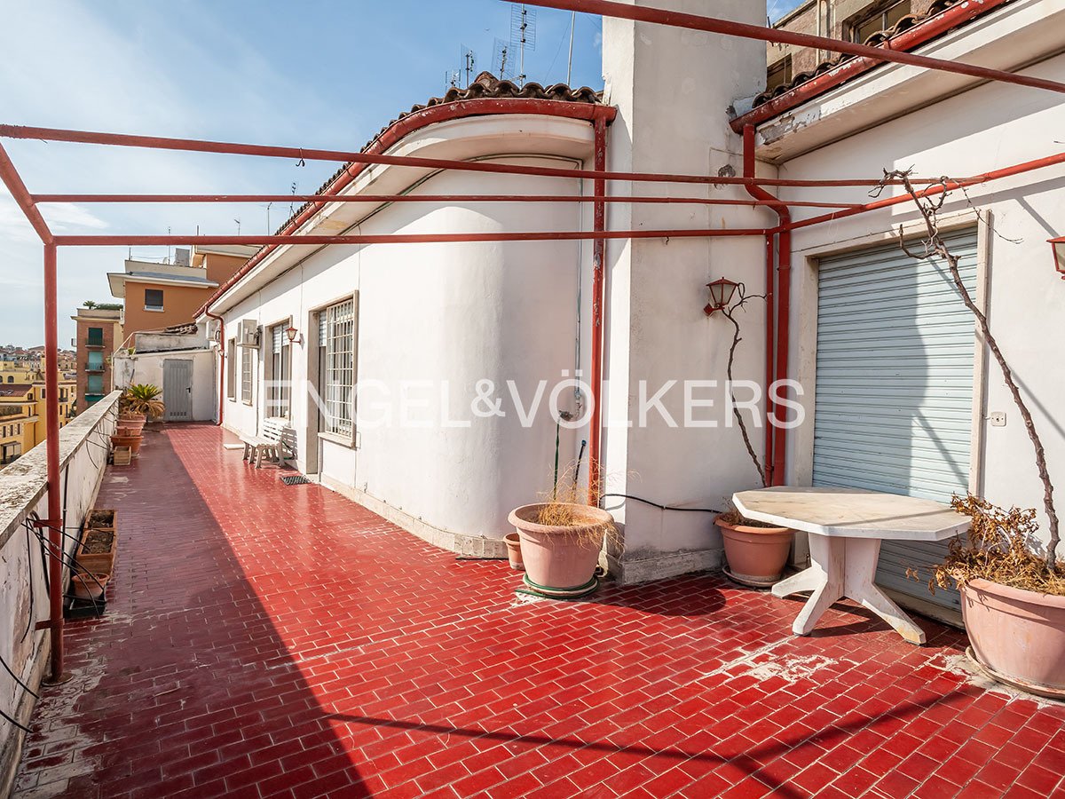 5 bedrooms Penthouse in Rome, Italy No. 127230