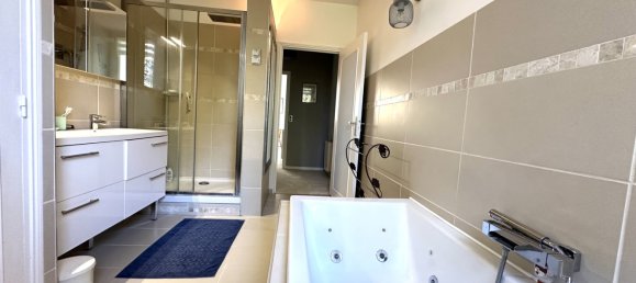 Дом с 5 спальнями в Амьен, Франция № 56757 5