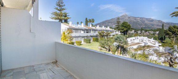 2 bedrooms Penthouse in Marbella, Spain No. 113410 6